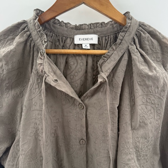 Evereve Palmer Embroidered Blouse Top Button Front Neutral Mocha Size Medium - Picture 6 of 11